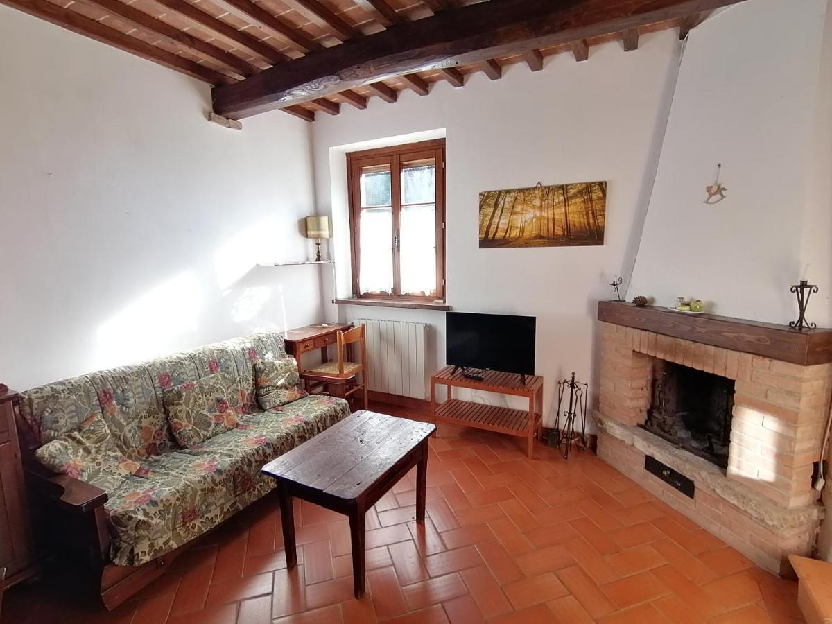 La Capannina Apartment Volterra Luaran gambar