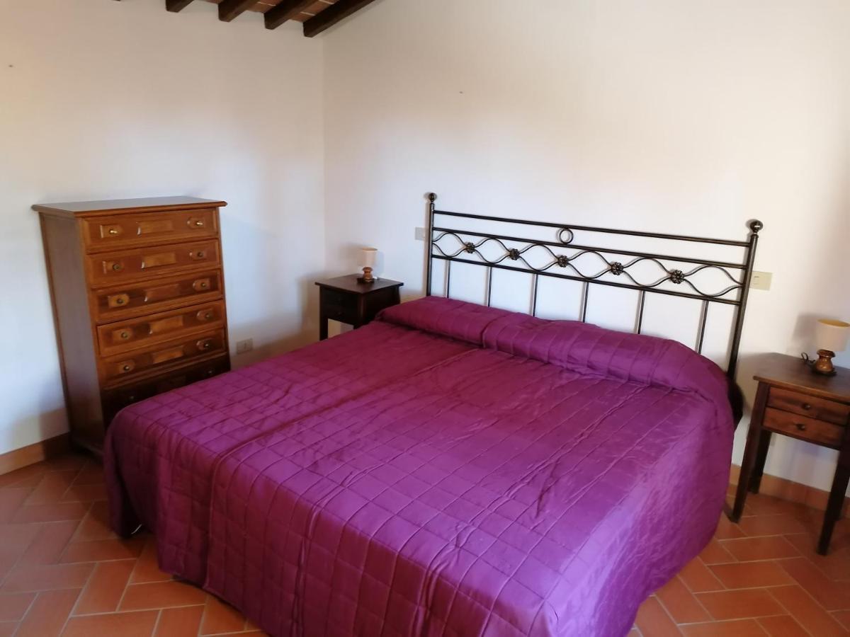 La Capannina Apartment Volterra Luaran gambar